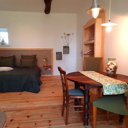 Chambres D'Hotes Domaine Les Grands Perons Hérisson 外观 照片